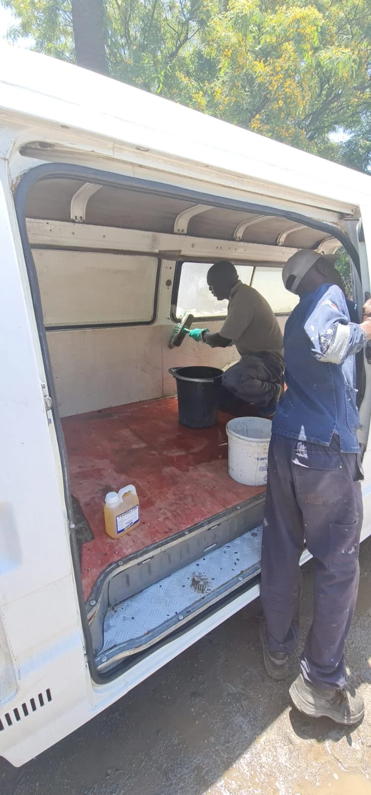 NTV mobile car wash team and service vehicle